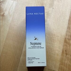 Neptune Hydrate & Blur Serum - Blue and White